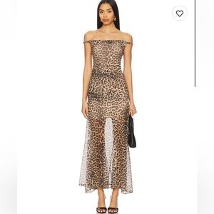 Alice + Olivia Bianca Twist off the shoulder dress Print Midi Dress